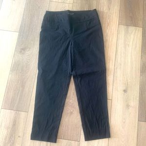 Black Pants (business/business casual)